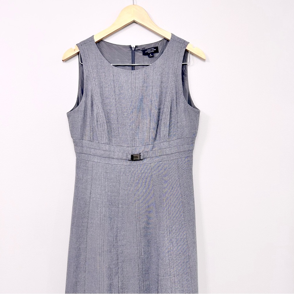 Tahari Gray sleeveless Fit and Flair Sheath Dress with Silver Buckle Size 8